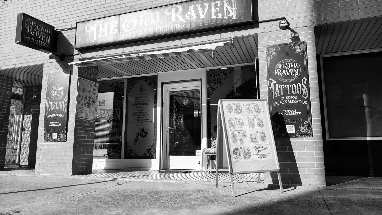 Fachada del Estudio The Old Raven